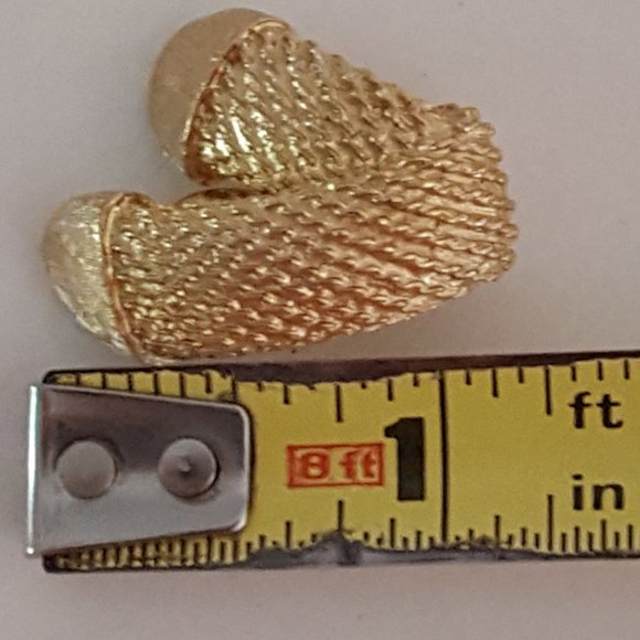 Vintage MONET Signed Textured Gold Tone Earrings Clip-on - Picture 5 of 11